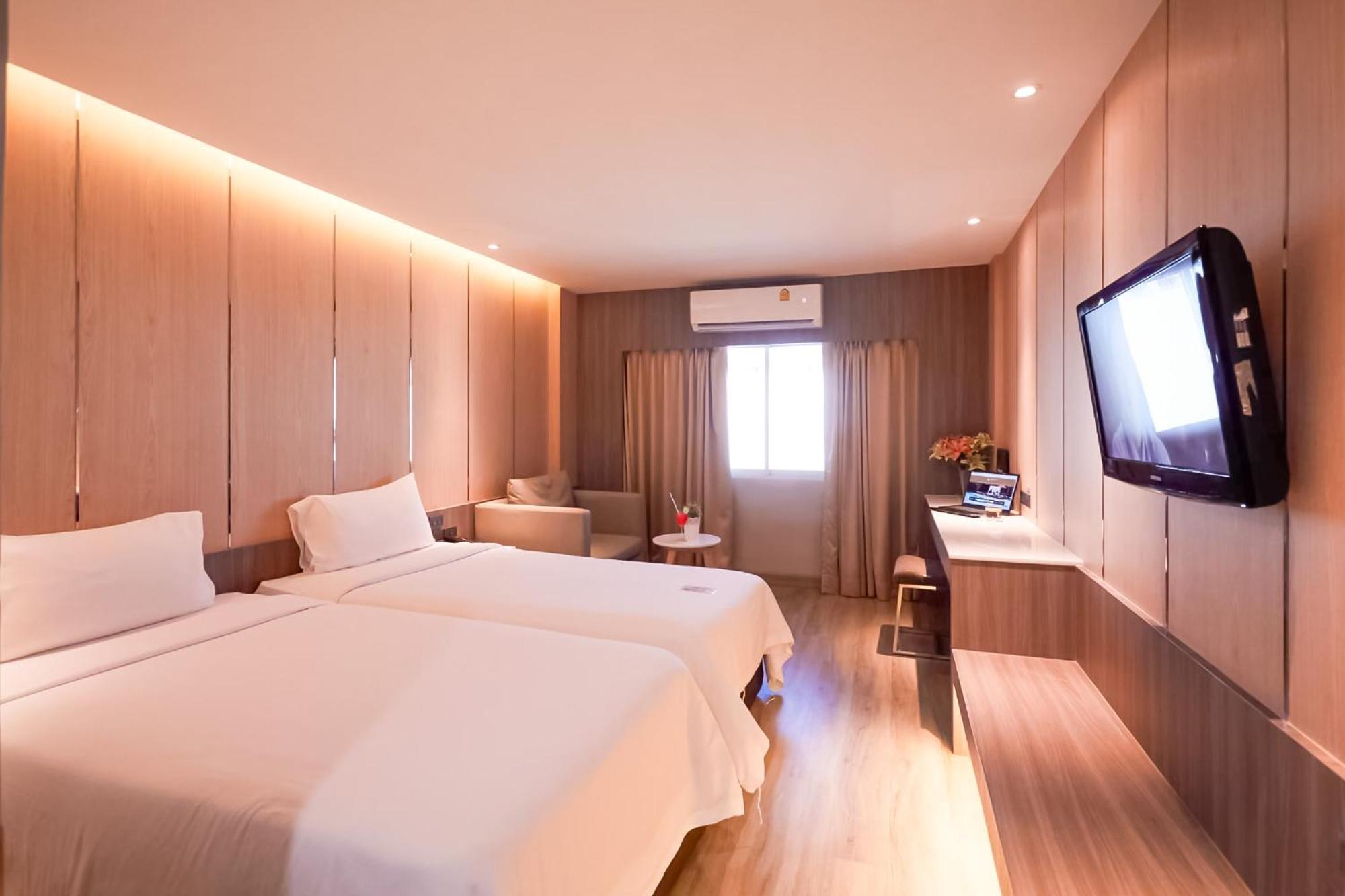 Golden City Rayong Hotel Exteriör bild
