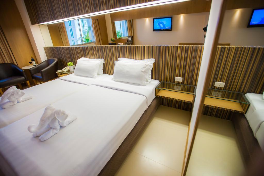 Golden City Rayong Hotel Exteriör bild