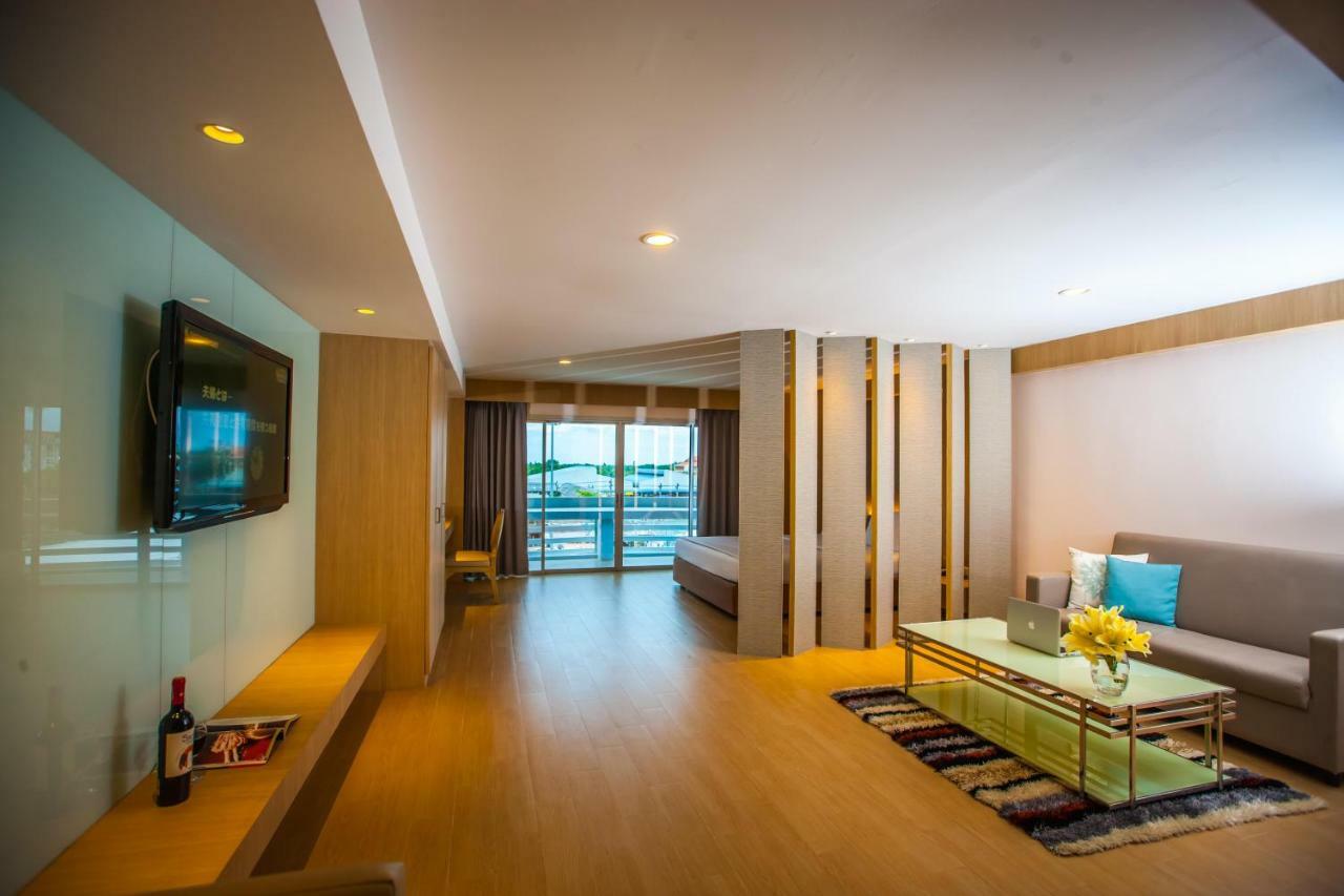 Golden City Rayong Hotel Exteriör bild